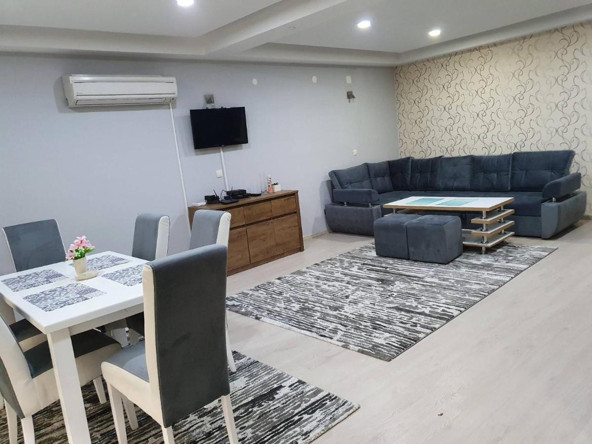 Apartments Arna Visoko Bagian luar foto
