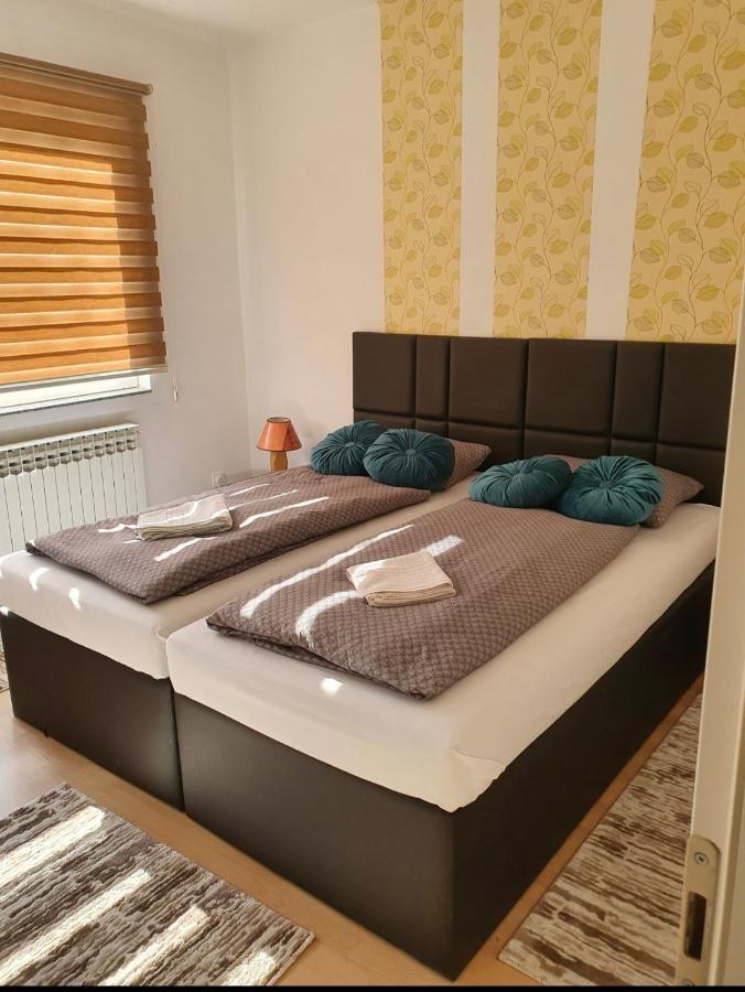 Apartments Arna Visoko Bagian luar foto
