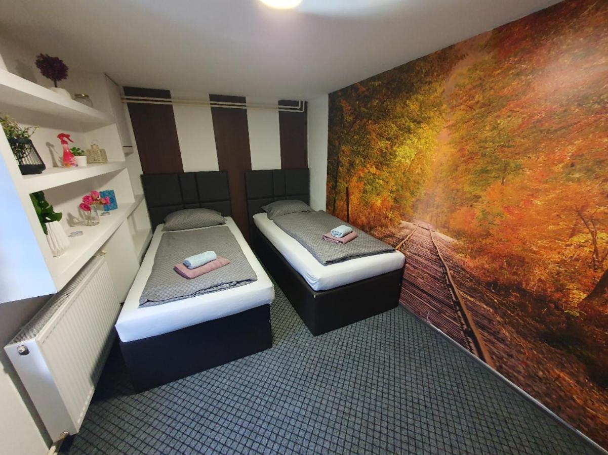 Apartments Arna Visoko Bagian luar foto