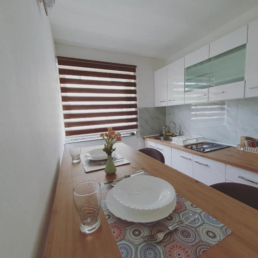 Apartments Arna Visoko Bagian luar foto
